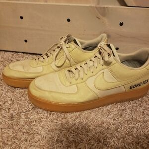 Mens Tan/Nude/Camel Nike size 14